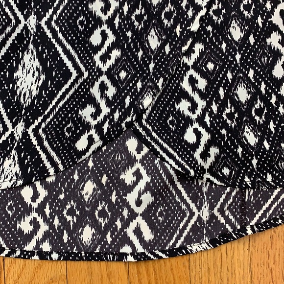 American Eagle Outfitters Long Sleeve Medium - Picture 12 of 16